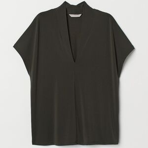 NWT H&M V-Neck Blouse